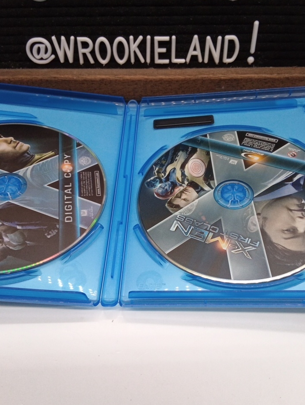 X-Men First Class Blu-Ray#86 - Picture 3 of 4